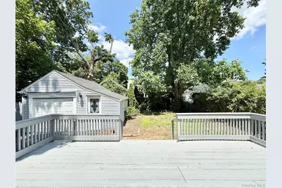 20 Baylis Place, Syosset, NY 11791 - Photo 11