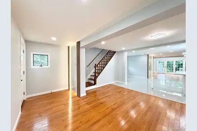 20 Baylis Place, Syosset, NY 11791 - Photo 3