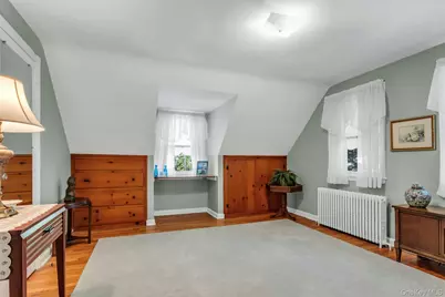 304 Old Courthouse Road, New Hyde Park, NY 11040 - Photo 23