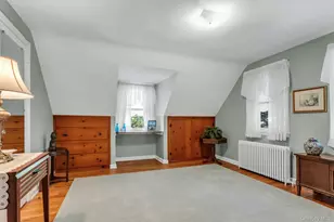304 Old Courthouse Rd, New Hyde Park, NY 11040 - Photo 23