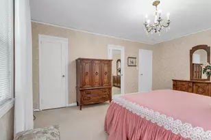 304 Old Courthouse Rd, New Hyde Park, NY 11040 - Photo 17