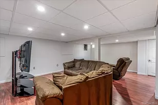 49 Brendan Ave, Massapequa Park, NY 11762 - Photo 37