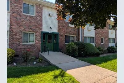 2435 Union Boulevard #7B, Islip, NY 11751 - Photo 1
