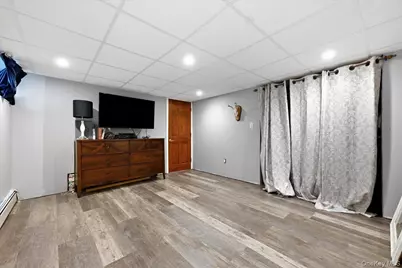 2891 Montgomery Street, Wantagh, NY 11793 - Photo 23