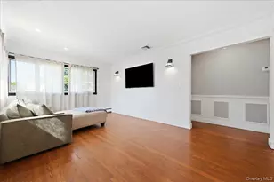 2891 Montgomery St, Wantagh, NY 11793 - Photo 15