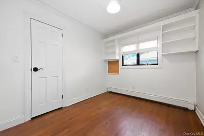 2891 Montgomery Street, Wantagh, NY 11793 - Photo 19