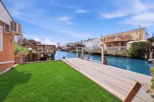 3746 Carrel Blvd, Oceanside, NY 11572 - Photo 17