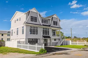 3681 Naomi St, Seaford, NY 11783 - Photo 3
