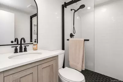 24 Lewis Lane, Port Washington, NY 11050 - Photo 21