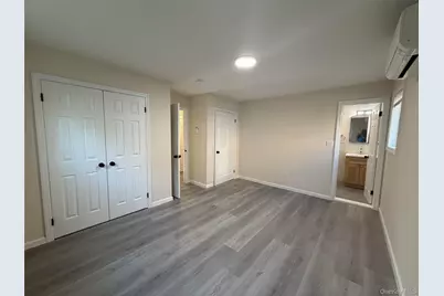 14 Cornwall Lane, Port Washington, NY 11050 - Photo 9