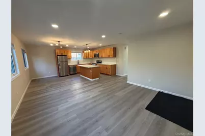14 Cornwall Lane, Port Washington, NY 11050 - Photo 3