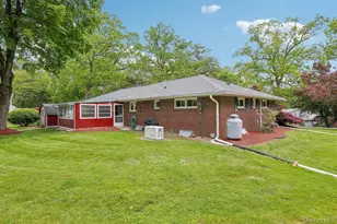 57 Edgewood Dr, Central Valley, NY 10917 - Photo 15