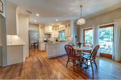 4 Fable Road, Saint James, NY 11780 - Photo 9