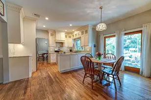 4 Fable Rd, Saint James, NY 11780 - Photo 9