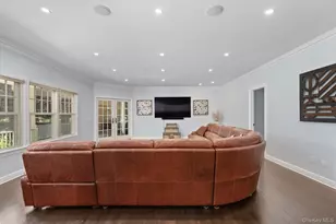 12 Glenridge Ln, Kings Park, NY 11754 - Photo 15
