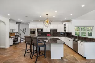 12 Glenridge Ln, Kings Park, NY 11754 - Photo 13