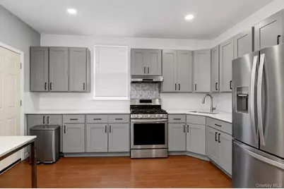 952 E 217th Street, Bronx, NY 10469 - Photo 3