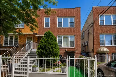 952 E 217th Street, Bronx, NY 10469 - Photo 1