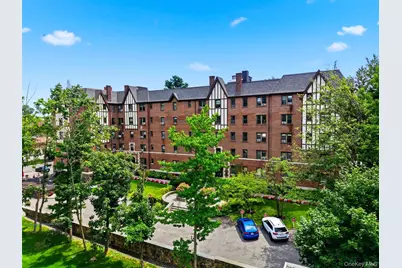 620 Pelhamdale Avenue #31, Pelham, NY 10803 - Photo 1