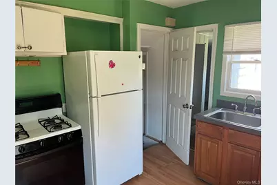 32 7th Avenue S, Huntington Station, NY 11746 - Photo 13
