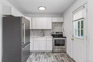 4 Beechwood Dr, Shirley, NY 11967 - Photo 7