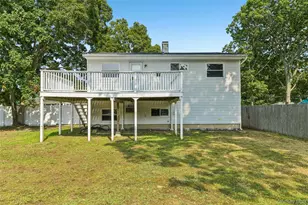 4 Beechwood Dr, Shirley, NY 11967 - Photo 19