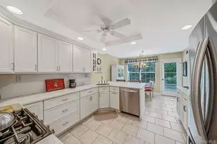 276 Glen Dr, Ridge, NY 11961 - Photo 11
