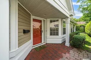 276 Glen Dr, Ridge, NY 11961 - Photo 3