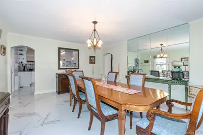 8 Plymouth Road, Great Neck, NY 11023 - Photo 7
