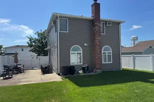 110 Bert Ave, Westbury, NY 11590 - Photo 3