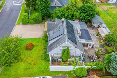 210 Spindle Road, Hicksville, NY 11801 - Photo 23