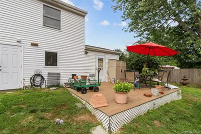713 Wren Court, West Hempstead, NY 11552 - Photo 21