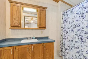 1661 Old Country Rd, Riverhead, NY 11901 - Photo 7