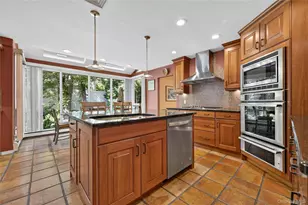 38 McCulloch Dr, Dix Hills, NY 11746 - Photo 7