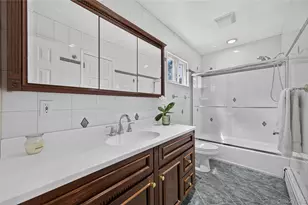 38 McCulloch Dr, Dix Hills, NY 11746 - Photo 21