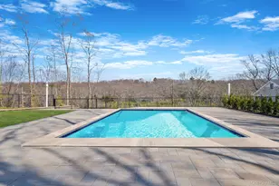 150 Sugar Toms Ln, East Norwich, NY 11732 - Photo 9