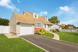 117 Midwood Ave, Farmingdale, NY 11735 - Photo 3