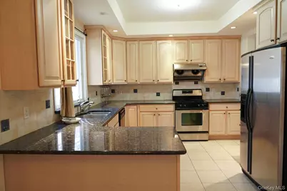 111 Fulton Avenue, New Hyde Park, NY 11040 - Photo 5