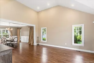 5 Preston Hollow Ct, Northport, NY 11768 - Photo 5