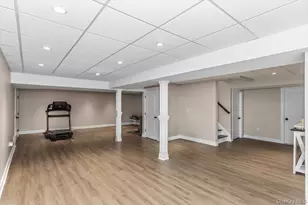 5 Preston Hollow Ct, Northport, NY 11768 - Photo 33