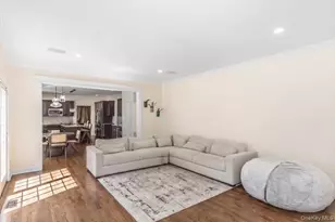 5 Preston Hollow Ct, Northport, NY 11768 - Photo 17