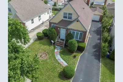 82-53 266th Street, Floral Park, NY 11004 - Photo 35