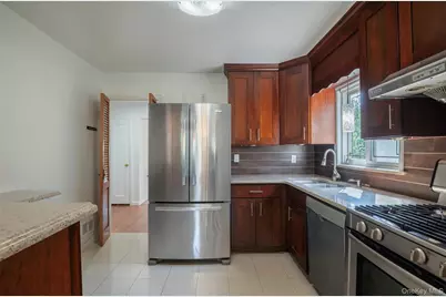 82-53 266th Street, Floral Park, NY 11004 - Photo 9