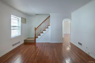 82-53 266th St, Floral Park, NY 11004 - Photo 3