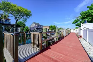 48 W 3rd St, Freeport, NY 11520 - Photo 25