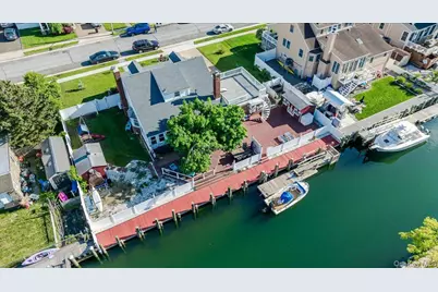 48 W 3rd Street, Freeport, NY 11520 - Photo 29