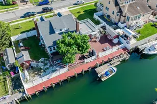 48 W 3rd St, Freeport, NY 11520 - Photo 29