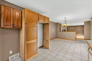 12 Elmwood Dr, New City, NY 10956 - Photo 5