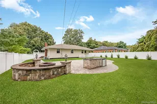 15 Dewey Rd, Commack, NY 11725 - Photo 23