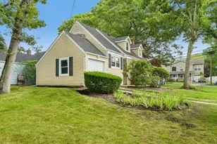 39 Alice Ave, Merrick, NY 11566 - Photo 19